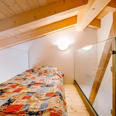 Saslench By Interhome Pera